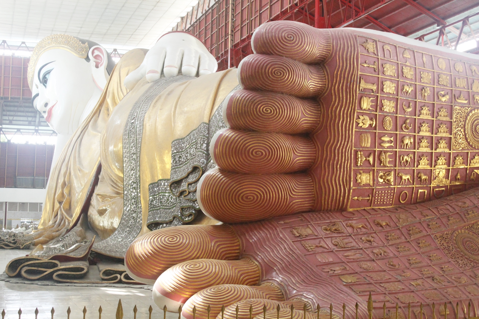 Travelling Homebody - Your 24 hour guide to Yangon - Reclining Buddha